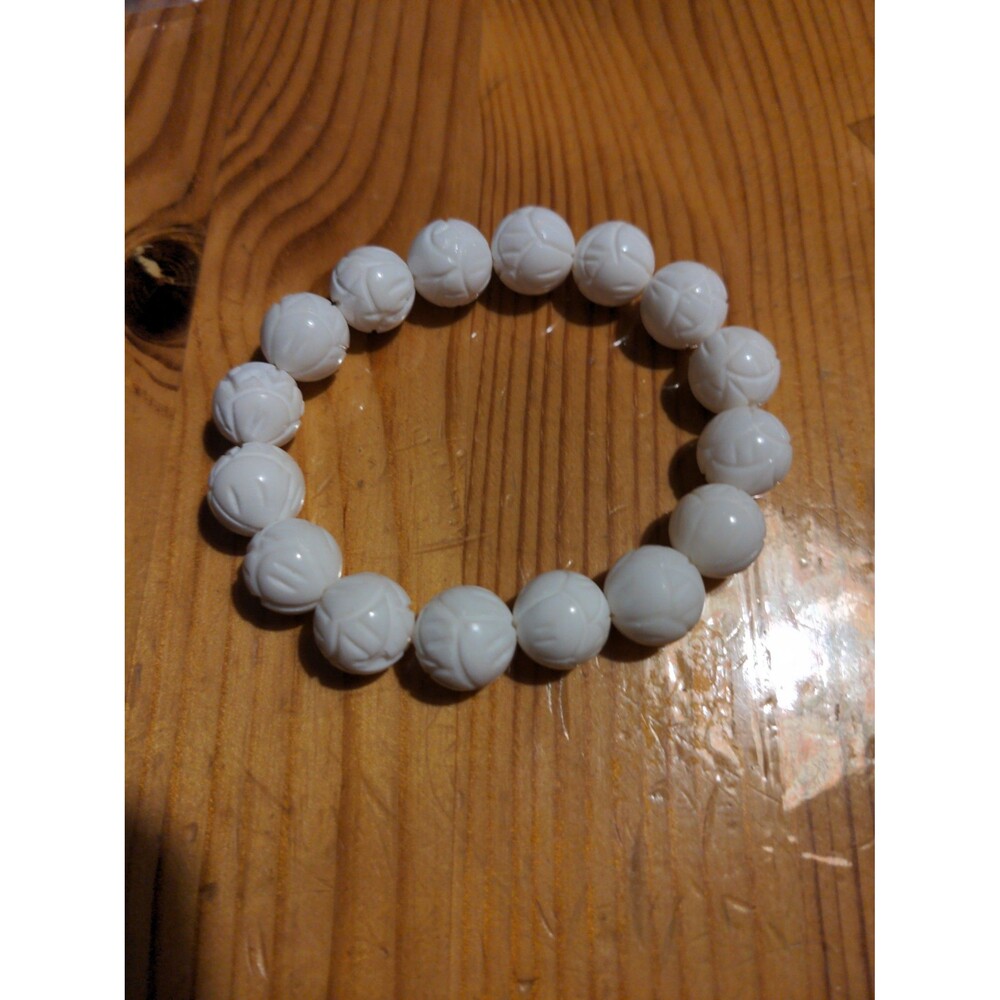 Bracelet AA+ Natural Round Tridacna White Carved Flower‎ Shell Stone Beads